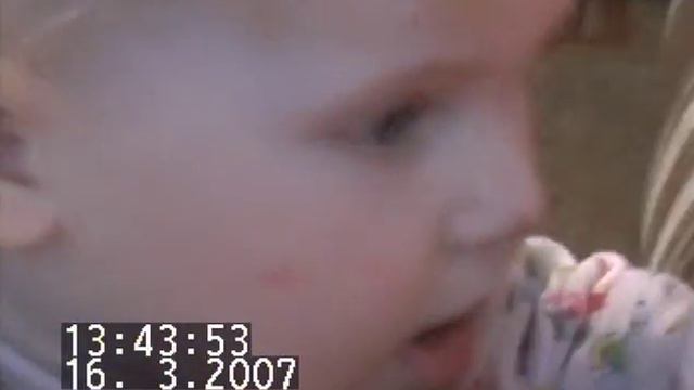 16. 03. 2007 Настя какает.avi смотреть онлайн