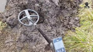 Нашел богатый фундамент Японцев. Шурф на Сахалине. Коп 2018.