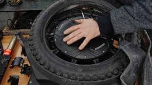 Veteran Sherman-S | Michelin Pilot street tire installation | Disassembly + Assembly