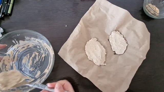Глина для попугая (лепешки, печенье). Полезные глиняные лепешки для птиц