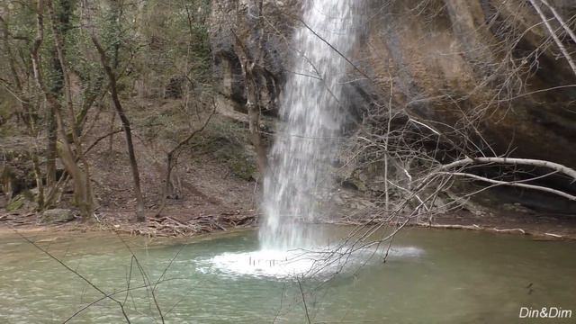 Водопад Козырёк или Нижний Кубалар (Крым, Байдарская долина, село Передовое). 12 февраля 2024 года. смотреть онлайн