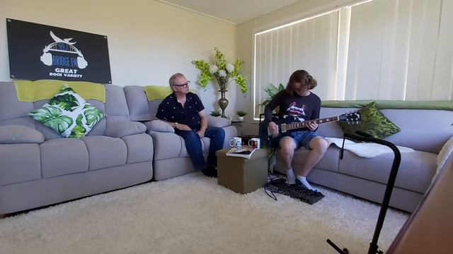 Summer Edition copy of review for '1998 Gibson Les Paul DC' still for sale at Nash Jingles смотреть онлайн