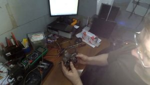 TLC 200 15 г снимаем передний мост и меняем актюатор турбины.