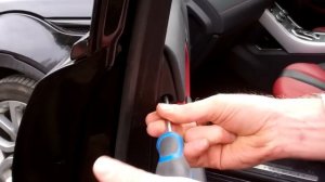 How to remove the front door card panel on Range Rover Evoque