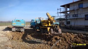 TATRA 815 UDS 114 digging clay and loading Tatra 815 truck