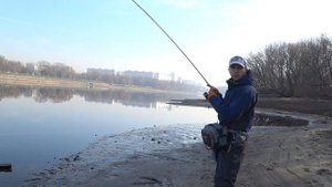 Ловля окуня на силиконовые приманки раков.