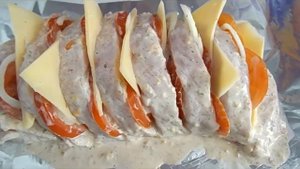 КОРЕЙКА ЗАПЕЧЁННАЯ С ПОМИДОРАМИ И СЫРОМ.