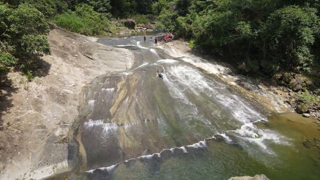 葫蘆谷滑水道、草山溪雙龍天馬瀑布