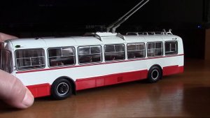 Масштабная модель троллейбуса ЗИУ 5 бело красный ClassicBus