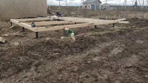 Дачный дом из минибруса. Полный процесс сборки. Нижняя обвязка. (Часть №1)