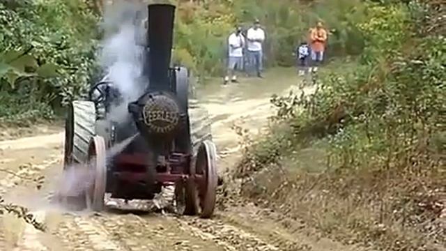 Работающий Трактор С Паровым Двигателем!! Невероятно!! Working Tractor With A Steam Engine!!