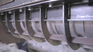 Одновальный шредер SHR-1000 PRO для литников, труб, твердого пластика