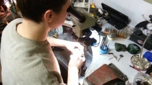Мастер за работой 3. Ювелир в компании Империя.