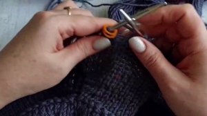 КРАСИВАЯ ЛИНИЯ РЕГЛАНА. ИЗ 3-х ПЕТЕЛЬ. ХОРОШО ПОДХОДИТ ДЛЯ МУЖСКИХ СВИТЕРОВ.