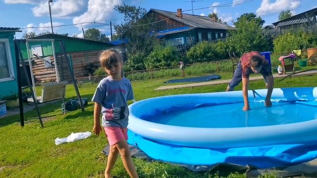 Лучше Бы Поспала?Закупилась Мясом/Набираем Бассейн?♀️ Медведи Выходят к Людям? 21.07.21 смотреть онлайн