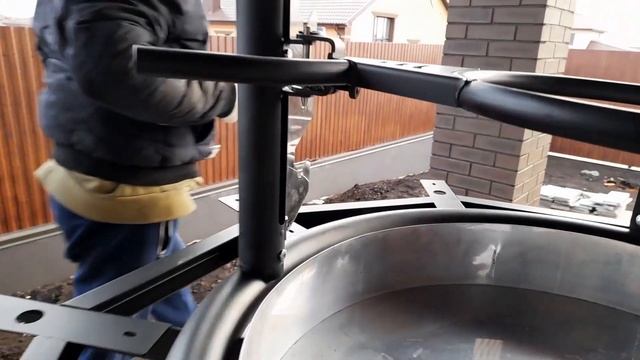 Собрали крутой мангал-барбекю. Отличный выбор для дома #мангал #барбекю #гриль смотреть онлайн