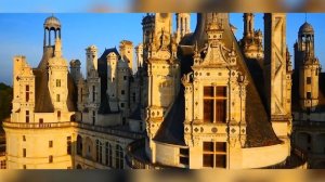 10 САМЫХ КРАСИВЫХ КОРОЛЕВСКИХ ДВОРЦОВ В МИРЕ