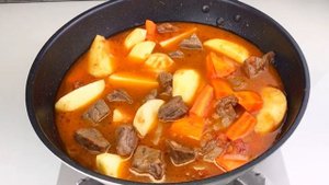 Жаркое по домашнему, простой рецепт, сытно и вкусно