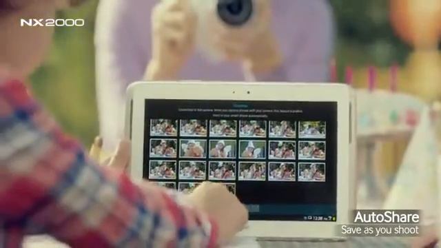 Canción del anuncio Samsung SMART CAMERA NX2000 смотреть онлайн