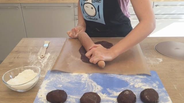 Шоколадный медовик со сметанным кремом
