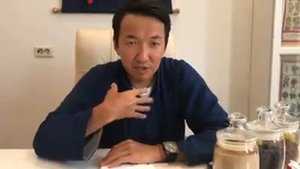 Почему при иглоукалывании ощущаешь разряд тока