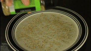 Что будет если намыленный палец опустить в воду с перцем, эксперимент