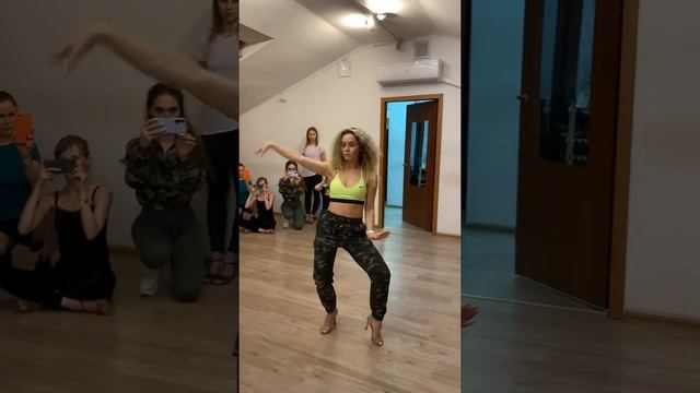 Bachata lady style смотреть онлайн