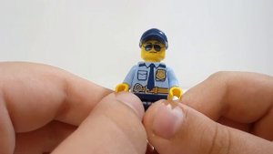 Обзор на конструктор LEGO City 60239. Полицейский автомобиль.