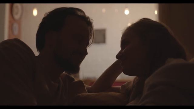 Ты к ней привык, она тебя любила. Стихотворение о любви смотреть онлайн