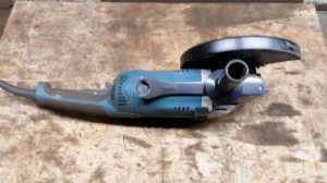 Место хранения ключа от 230 болгарки