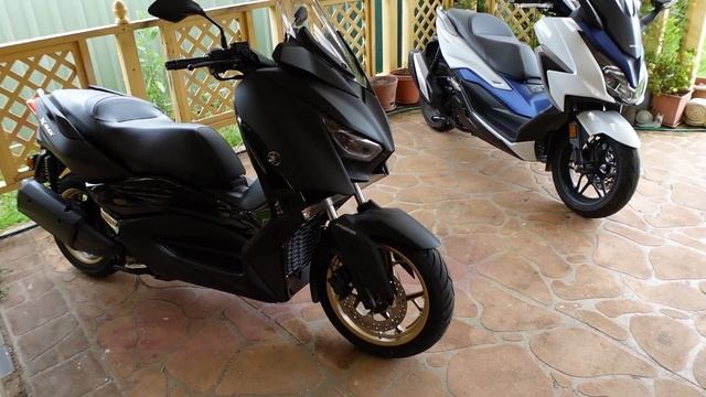 2021 Honda Forza 350 Vs Yamaha Xmax 300 - First Review Episode1. смотреть онлайн