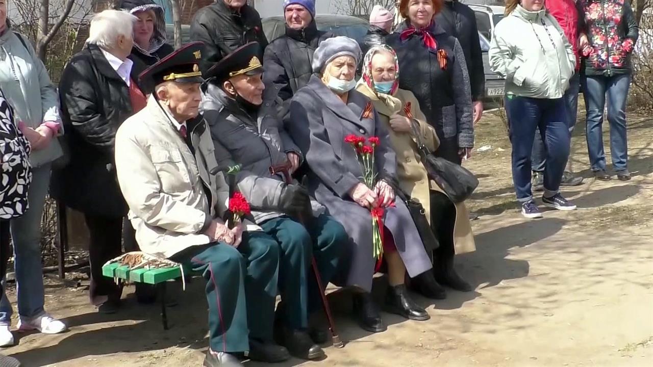 Ветеранов Великой Отечественной войны чествуют по всей России