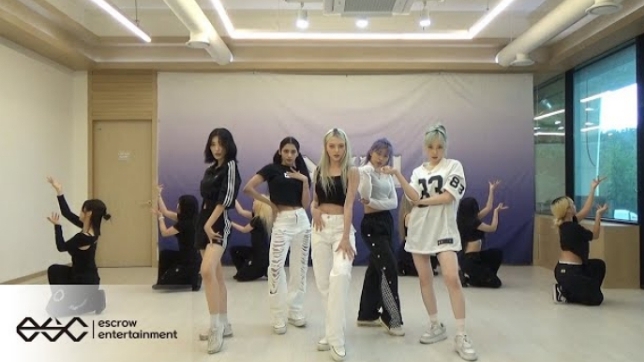 X:IN "SYNCHRONIZE" DANCE PRACTICE VIDEO