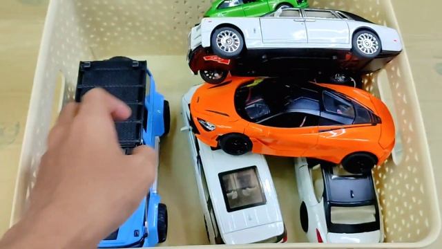 Box full of Mini EV, Supra, Jeep, DHL, Rolls Royce, Lexus LM300h, BMW, Lamborghini, Tesla,Police ca смотреть онлайн