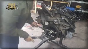 Как снять передний шкив коленвала?