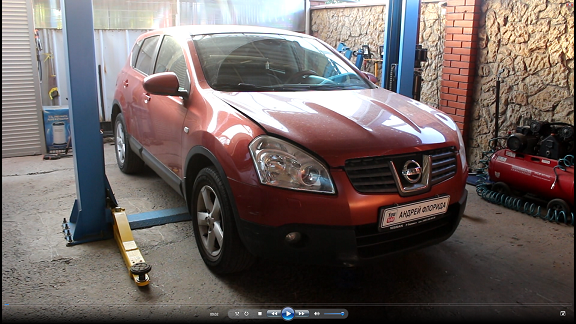 Замена правой подушки двигателя на Nissan Qashqai 2,0 4WD Ниссан Кашкай 2007 года