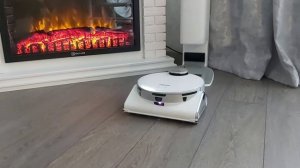 Начало уборки робота пылесоса Samsung VR50T95735W с физической кнопки