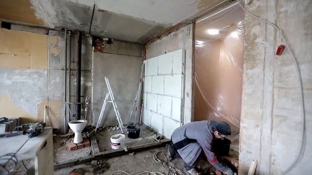 Ремонт. День 14. Строительство. Стенка санузла, дверной проем. смотреть онлайн