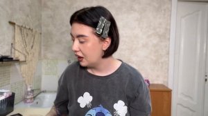 Сравниваю палетку теней за 1$ и за 40$