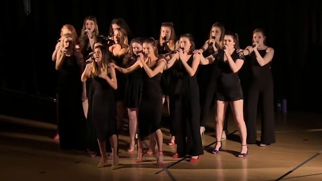 Alive (Carly Pinter's Senior Song) - The Royal Pitches смотреть онлайн