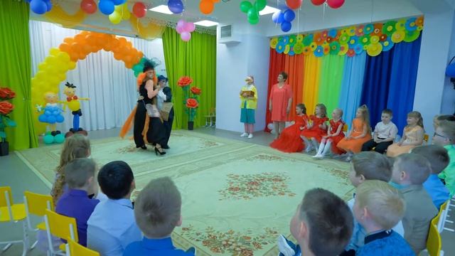 Выпускной в детском саду № 61 группа Мечтатели. Красноярск 2021 смотреть онлайн