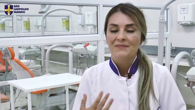 Capacitação em Arte em Resina: Facetas Diretas em Resina Composta na SLMANDIC Curitiba смотреть онлайн