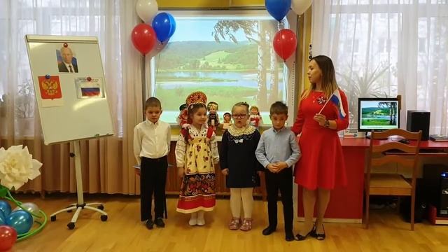 Чтение стихотворения "Россия-родина моя" смотреть онлайн