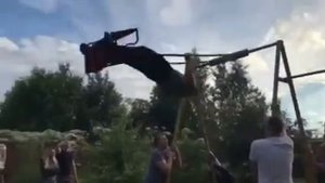 Как делать солнышко на качелях!!!