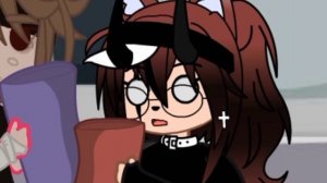 | • Влаад! Прикрути в спальне лампочку • |