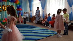 Танец "Мы полетим над городом" МБДОУ "Детский сад №8 "Колокольчик"