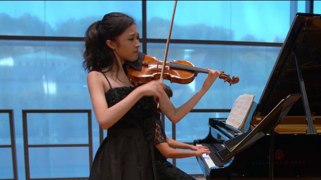 Eimi Wakui｜Mozart - Violin Sonata in G Major K. 301 1mov. смотреть онлайн