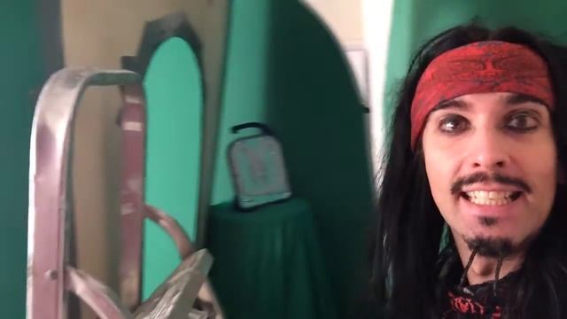 Greenscreen mirror trick смотреть онлайн