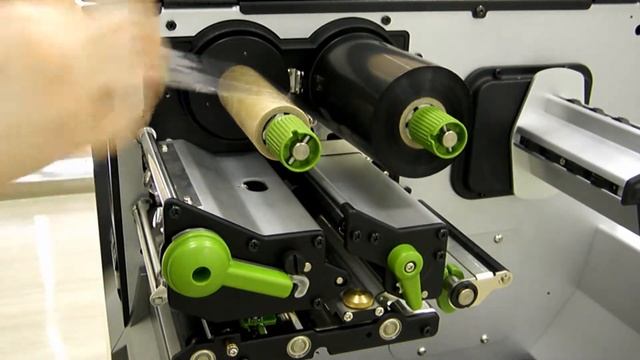 TSC MX240/340/640: Loading the ribbon