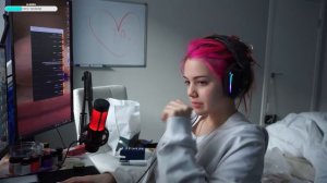 акулич опять смачно рыгнула......мило